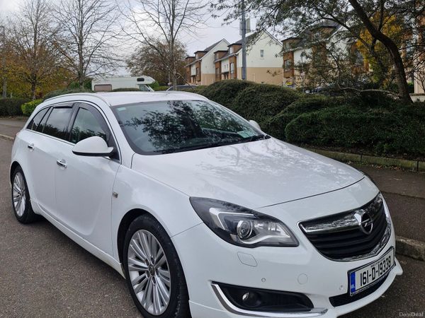 Opel Insignia Estate, Diesel, 2016, White