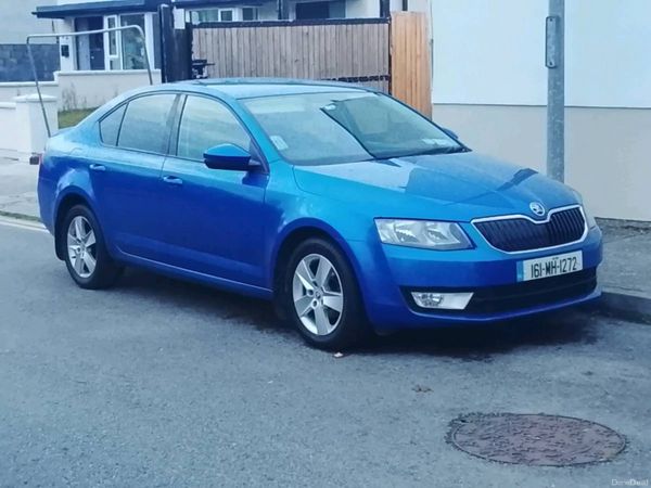 Skoda Octavia Saloon, Diesel, 2016, Blue
