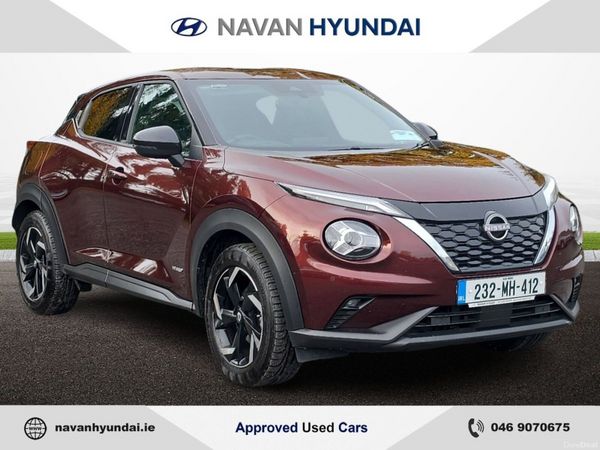 Nissan Juke SUV, Petrol Hybrid, 2023, Red