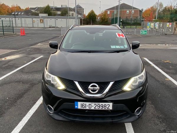 Nissan Qashqai Hatchback, Petrol, 2016, Black