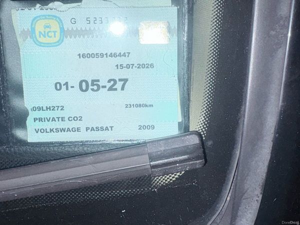 Volkswagen Passat Saloon, Petrol, 2009, Black