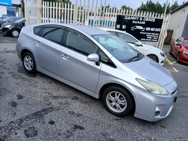 Toyota Prius Hatchback, Petrol Hybrid, 2012, Silver