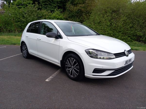 Volkswagen Golf Hatchback, Petrol, 2017, White