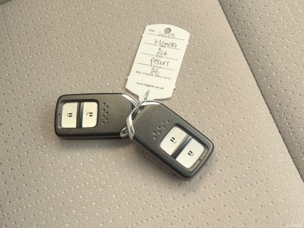 Honda Fit Hatchback, Petrol Hybrid, 2015, White