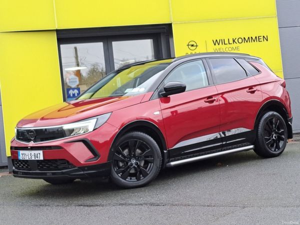 Opel Grandland SUV, Petrol, 2022, Red