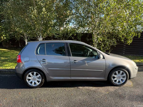 Volkswagen Golf Hatchback, Petrol, 2006, Grey