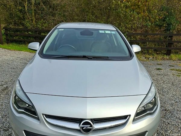 Opel Astra Saloon, Diesel, 2013, Silver