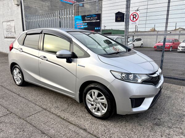 Honda Fit Hatchback, Petrol Hybrid, 2016, Silver