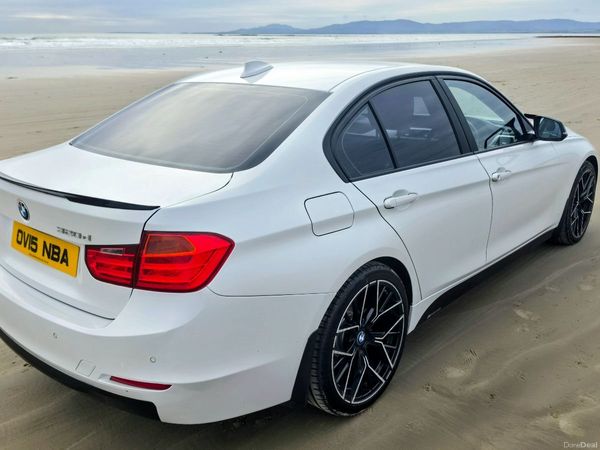 BMW 3-Series Saloon, Diesel, 2015, White