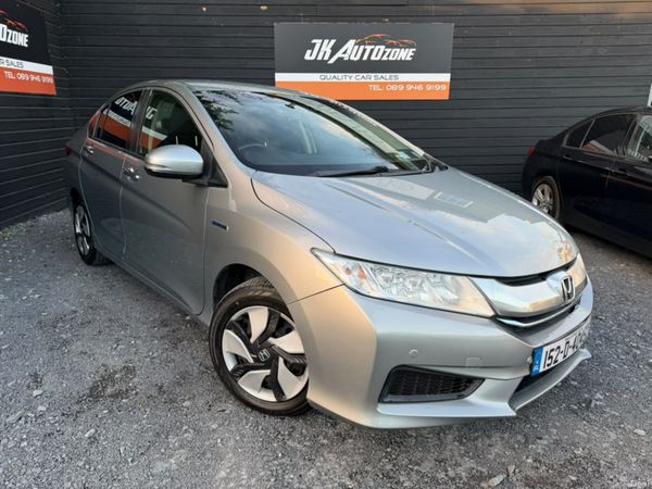 Honda Grace Saloon, Petrol Hybrid, 2015, Silver