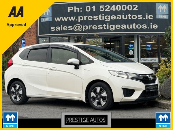 Honda Fit Hatchback, Petrol Hybrid, 2015, White