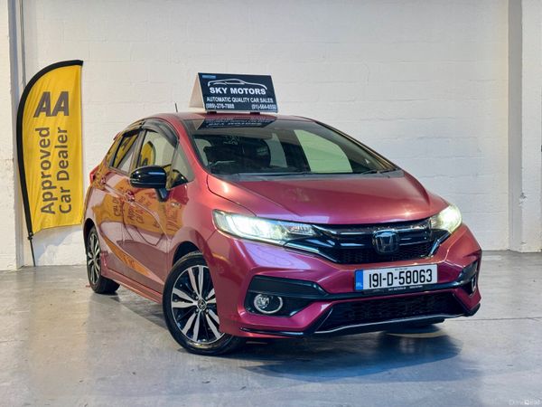 Honda Fit Hatchback, Petrol Hybrid, 2019, Red