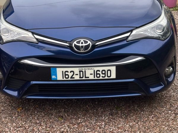 Toyota Avensis Saloon, Diesel, 2016, Blue