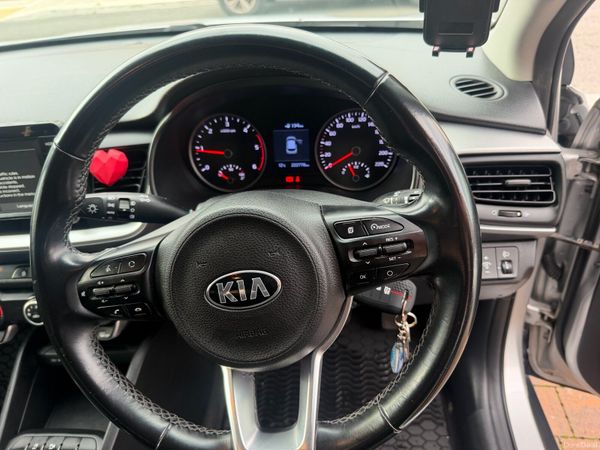 Kia Stonic Estate/Jeep, Diesel, 2020, Grey