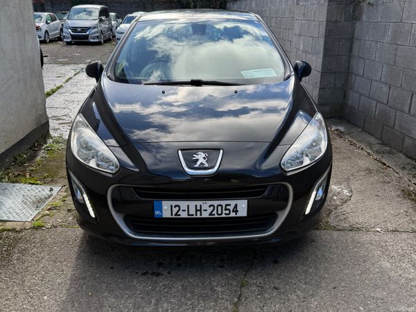 Peugeot 308 Hatchback, Diesel, 2012, Black
