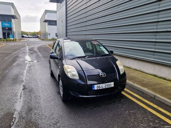 Toyota Yaris Hatchback, Petrol, 2006, Black