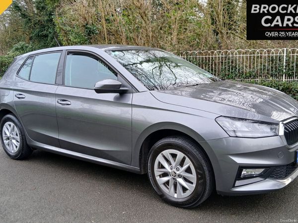 Skoda Fabia Hatchback, Petrol, 2023, Grey