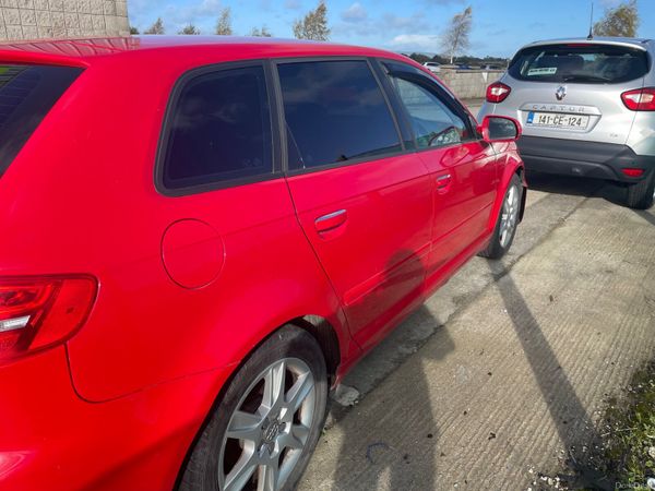 Audi A3 Hatchback, Diesel, 2011, Red
