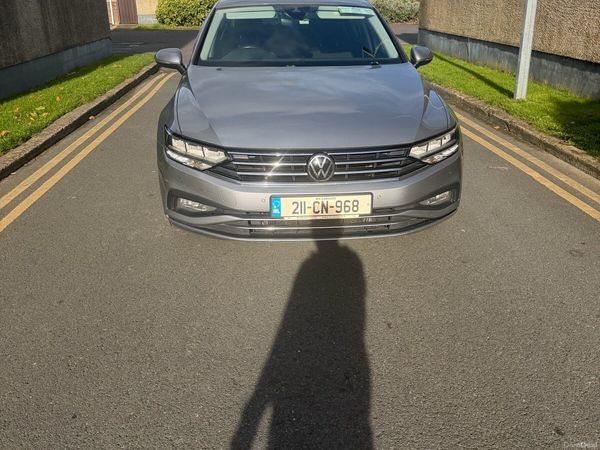 Volkswagen Passat Saloon, Diesel, 2021, Grey