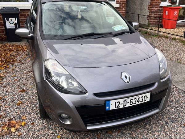 Renault Clio Hatchback, Petrol, 2012, Grey