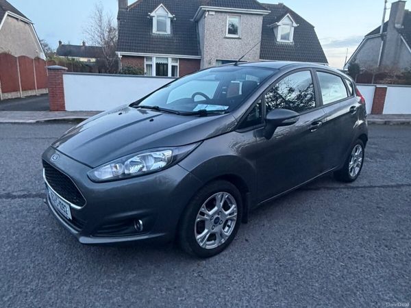 Ford Fiesta Hatchback, Petrol, 2016, Grey