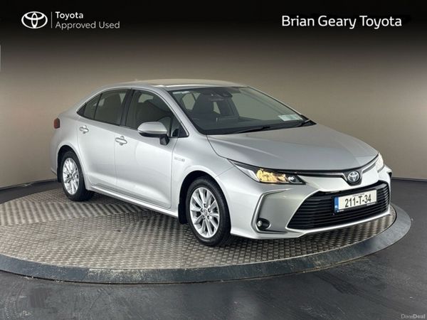 Toyota Corolla Saloon, Petrol Hybrid, 2021, Silver