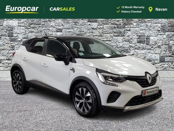 Renault Captur Hatchback, Petrol, 2022, White