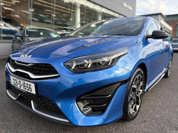 Kia Ceed Hatchback, Petrol, 2022, Blue