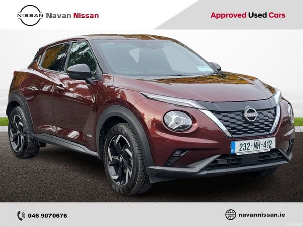 Nissan Juke SUV, Petrol Hybrid, 2023, Red