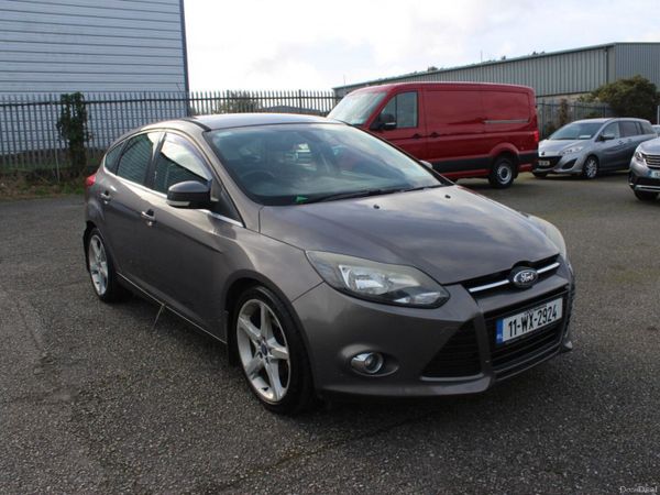 Ford Focus Hatchback, Diesel, 2011, Brown