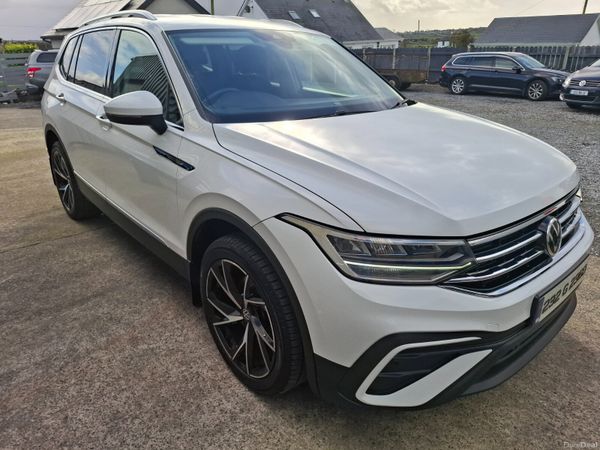 Volkswagen Tiguan SUV, Petrol, 2023, White