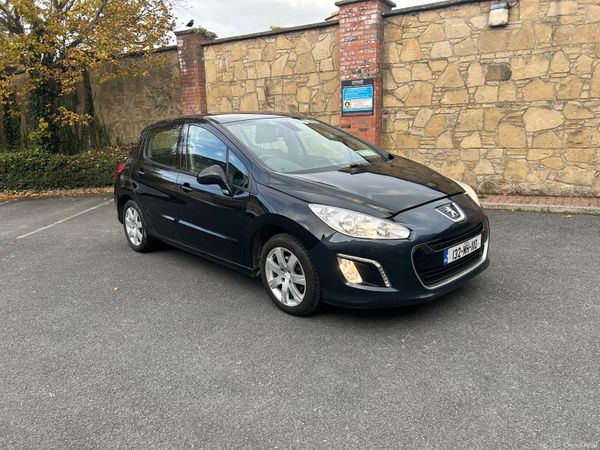 Peugeot 308 Hatchback, Diesel, 2013, Black