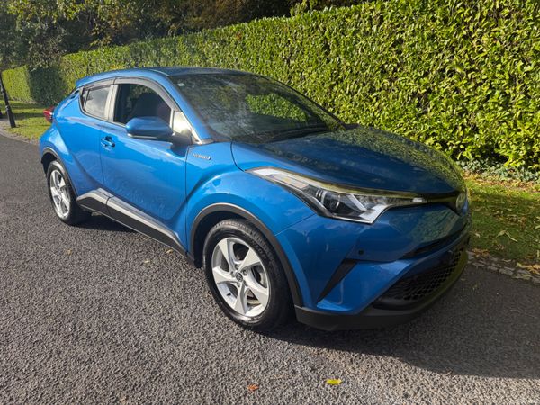 Toyota C-HR SUV, Petrol Hybrid, 2017, Blue