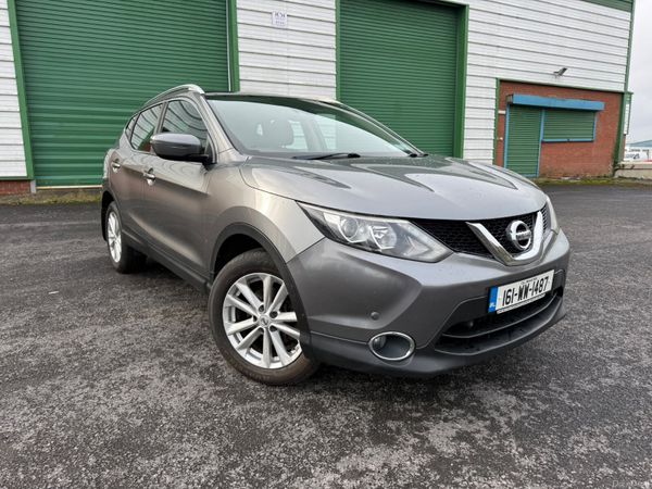 Nissan Qashqai Hatchback, Diesel, 2016, Grey