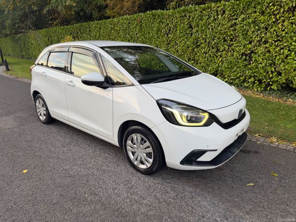 Honda Fit Hatchback, Petrol Hybrid, 2020, White