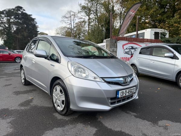 Honda Fit Hatchback, Petrol Hybrid, 2013, Silver
