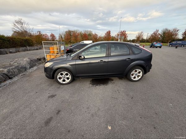 Ford Focus Hatchback, Diesel, 2011, Grey