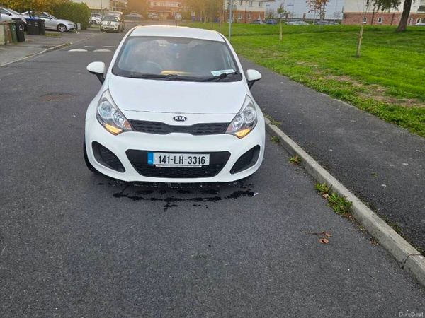 Kia Rio Hatchback, Petrol, 2014, White