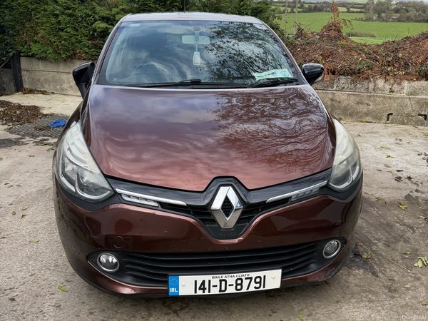 Renault Clio Hatchback, Petrol, 2014, Brown