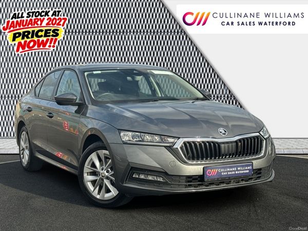 Skoda Octavia Hatchback, Petrol Hybrid, 2024, Grey
