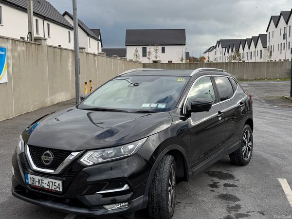 Nissan Qashqai Hatchback, Diesel, 2019, Black