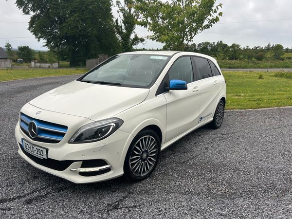 Mercedes-Benz B-Class MPV, Electric, 2016, White