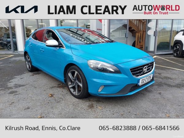 Volvo V40 Hatchback, Diesel, 2013, Blue