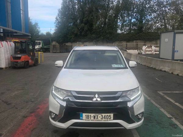 Mitsubishi Outlander SUV, Petrol Plug-in Hybrid, 2018, White