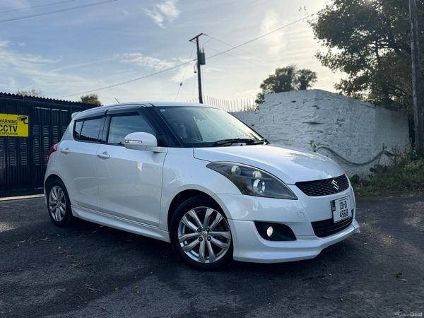 Suzuki Swift Hatchback, Petrol, 2013, White