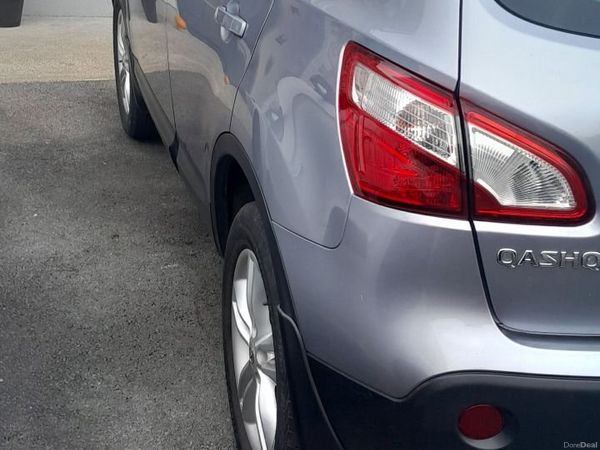 Nissan Qashqai Hatchback, Petrol, 2013, Blue