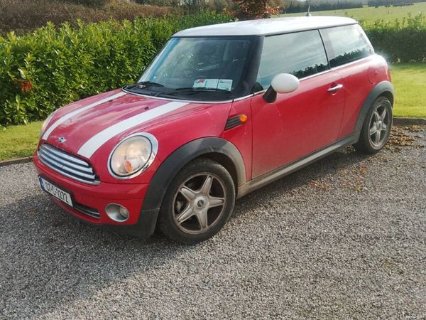 Mini Cooper Hatchback, Petrol, 2007, Red