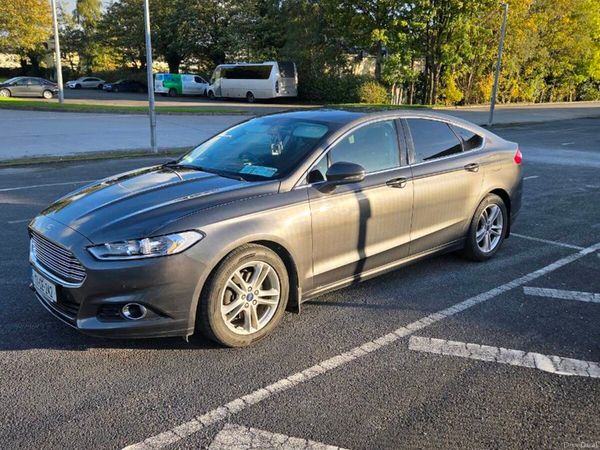 Ford Mondeo Hatchback, Diesel, 2017, Grey