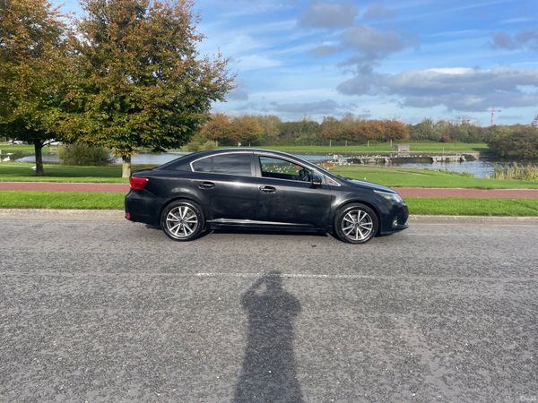 Toyota Avensis Saloon, Diesel, 2013, Black