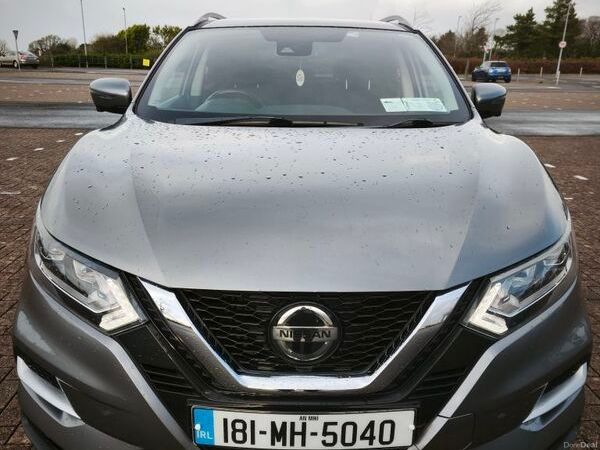 Nissan Qashqai Hatchback, Petrol, 2018, Grey
